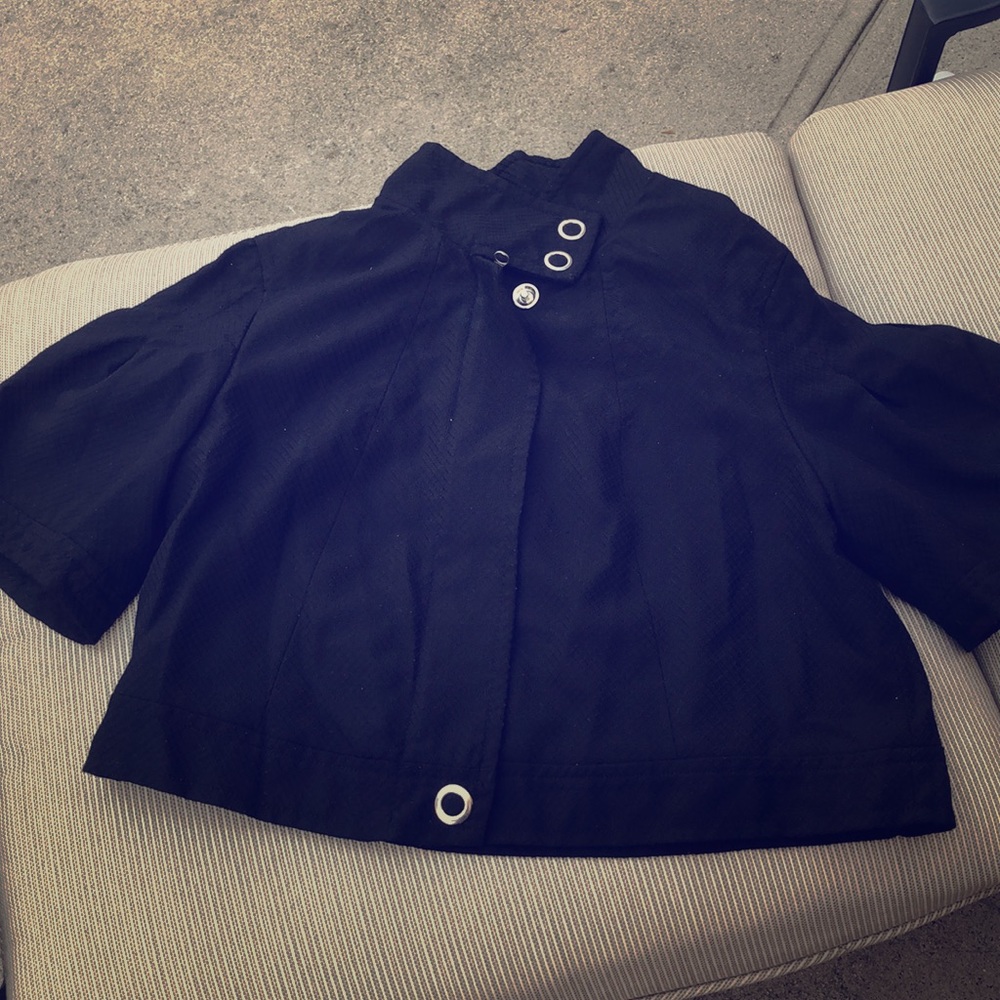 Short sleeve jacket